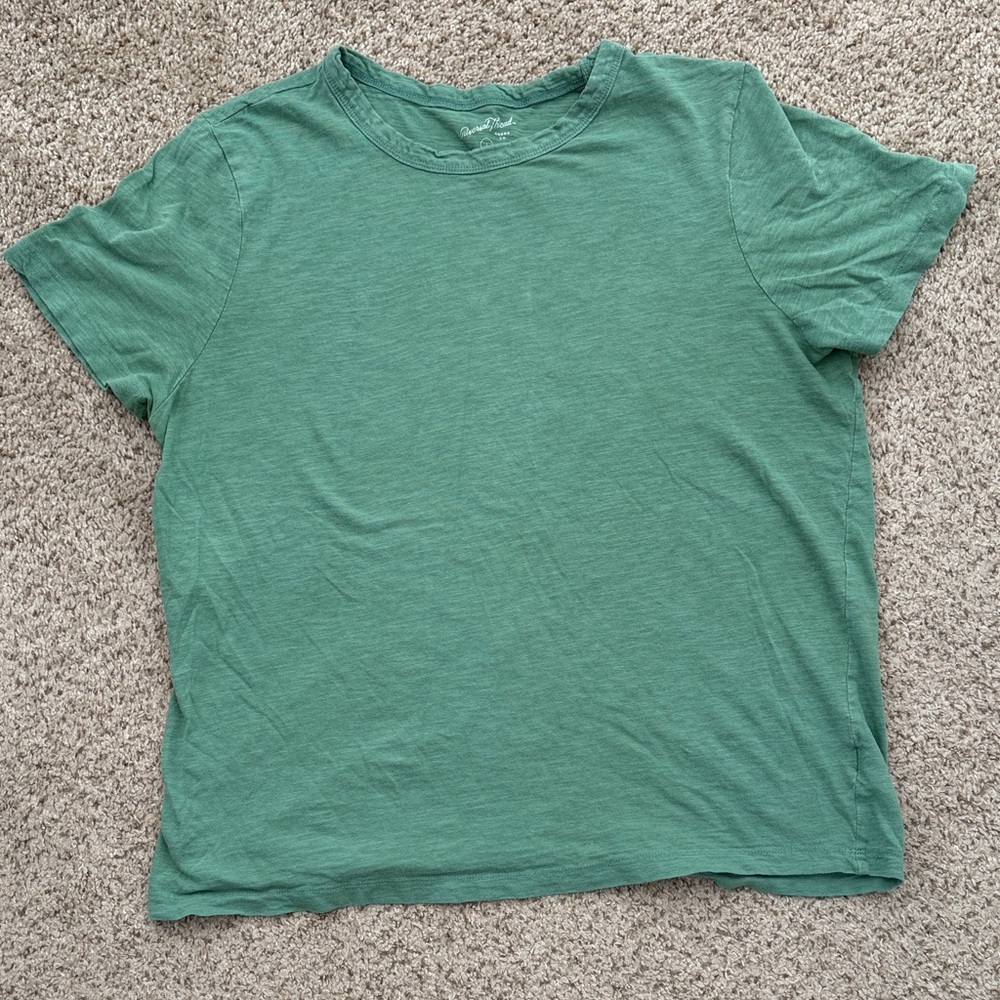 Universal Thread Green Short Sleeve Tee